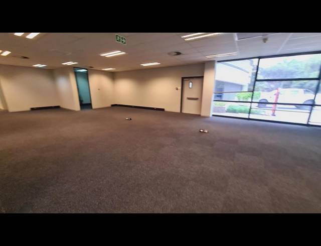BUSINESS PROPERTY TO RENT IN MENLYN